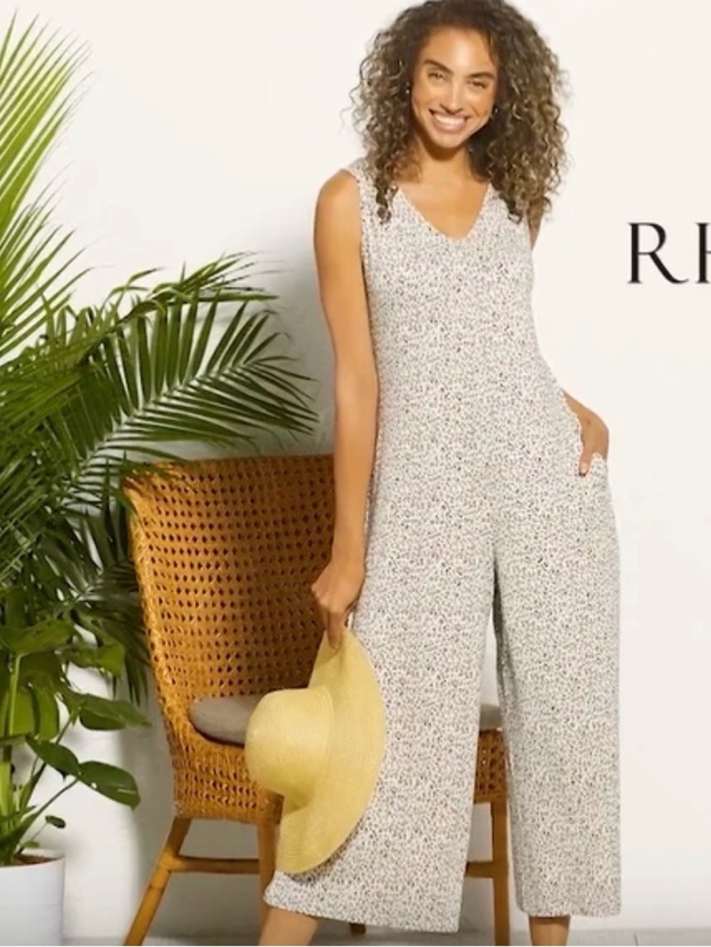 Sleeveless V-Neck Leopard print Wide-Leg Jumpsuit